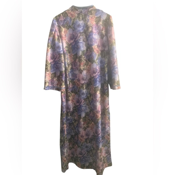 Appel long robe floral pattern quilted yoke upper front women’s size Medium - Picture 5 of 10
